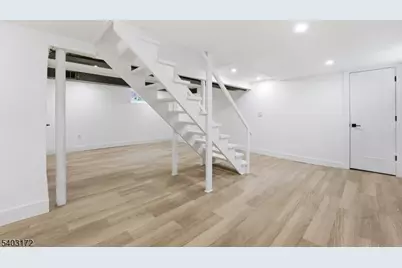 5 Colleen St, Newark, NJ 07106 - Photo 11
