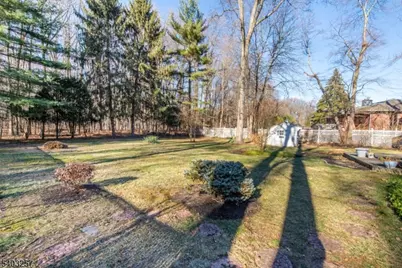 34 Carlos Dr, Fairfield, NJ 07004 - Photo 25