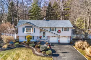 34 Carlos Dr, Fairfield, NJ 07004 - Photo 33