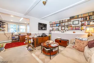 34 Carlos Dr, Fairfield, NJ 07004 - Photo 19