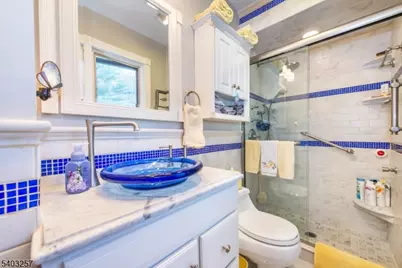 34 Carlos Dr, Fairfield, NJ 07004 - Photo 13