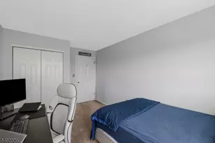 1515 Longley Ct, Branchburg Township, NJ 08876 - Photo 17