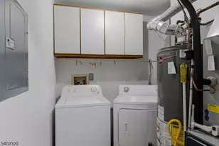 1515 Longley Ct, Branchburg Township, NJ 08876 - Photo 15