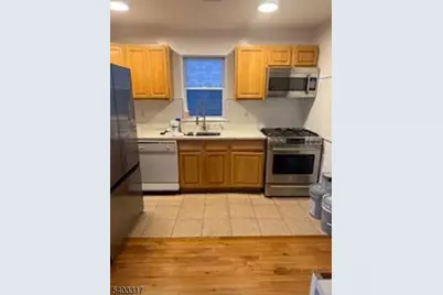 75 Randolph Ave, Jersey City, NJ 07305 - Photo 9