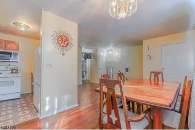 916 Stuyvesant Ave, Irvington Twp., NJ 07111 - Photo 5