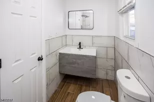 11 Ellington St, East Orange, NJ 07017 - Photo 13