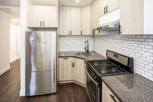 11 Ellington St, East Orange, NJ 07017 - Photo 9