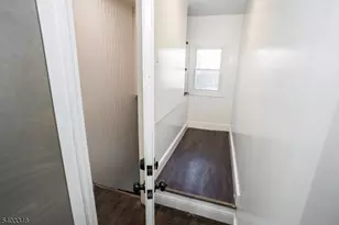 11 Ellington St, East Orange, NJ 07017 - Photo 17