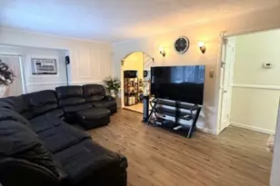 14 Colonial Rd, Roselle, NJ 07203 - Photo 5