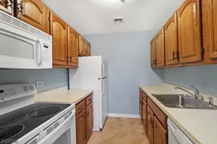 240 Main St, Little Falls Township, NJ 07424 - Photo 5