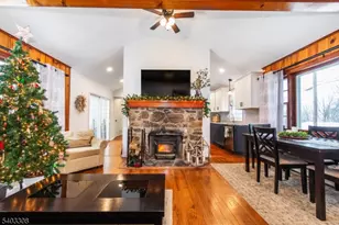 21 Mondamin Rd, Vernon, NJ 07422 - Photo 11