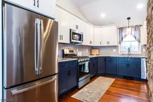 21 Mondamin Rd, Vernon, NJ 07422 - Photo 7