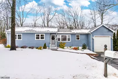 21 Mondamin Rd, Vernon, NJ 07422 - Photo 3