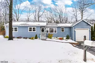 21 Mondamin Rd, Vernon, NJ 07422 - Photo 3