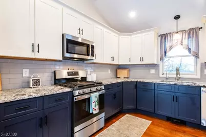 21 Mondamin Rd, Vernon, NJ 07422 - Photo 5