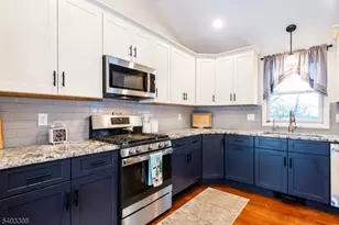 21 Mondamin Rd, Vernon, NJ 07422 - Photo 5