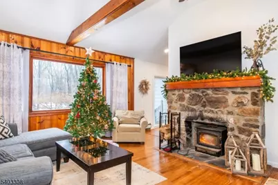 21 Mondamin Rd, Vernon, NJ 07422 - Photo 15