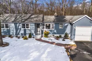 21 Mondamin Rd, Vernon, NJ 07422 - Photo 37