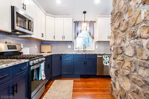 21 Mondamin Rd, Vernon, NJ 07422 - Photo 9