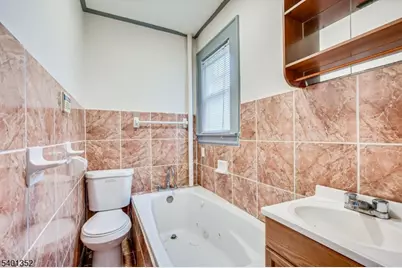 85 Hillcrest Ter, East Orange, NJ 07018 - Photo 19