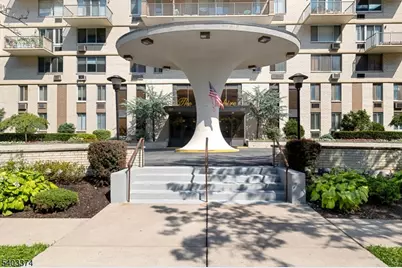 160 Overlook Ave #7A, Hackensack, NJ 07601 - Photo 5