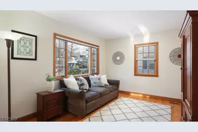 149 Severin Ct, Cranford Township, NJ 07016 - Photo 5