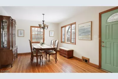 149 Severin Ct, Cranford Township, NJ 07016 - Photo 9