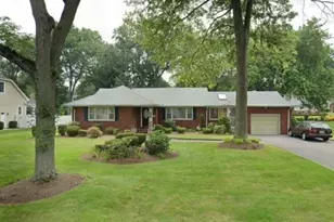 87 Hillcrest Dr, Clark Township, NJ 07066 - Photo 1