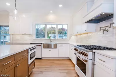 20 West Dr, Fairfield, NJ 07004 - Photo 5