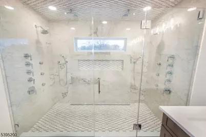 20 West Dr, Fairfield, NJ 07004 - Photo 35