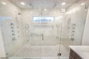 20 West Dr, Fairfield, NJ 07004 - Photo 35