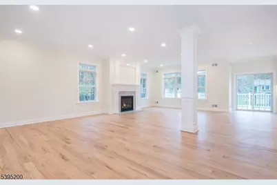 20 West Dr, Fairfield, NJ 07004 - Photo 17