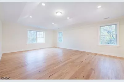 20 West Dr, Fairfield, NJ 07004 - Photo 31