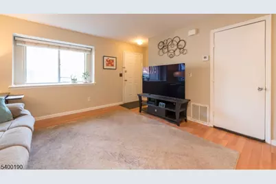 303 Arsdale Ter #303, Union Township, NJ 07083 - Photo 5