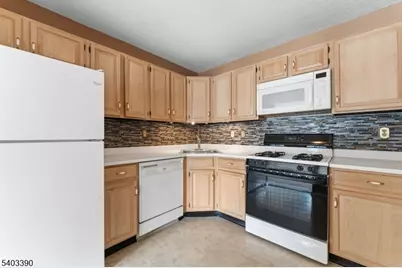 805 Breckenridge Dr, Branchburg Township, NJ 08876 - Photo 11