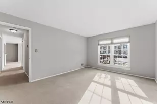 805 Breckenridge Dr, Branchburg Township, NJ 08876 - Photo 17