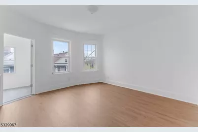 18 Lowden St 2nd Floor, Elizabeth, NJ 07208 - Photo 5