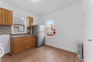 18 Lowden St 2nd Floor, Elizabeth, NJ 07208 - Photo 15