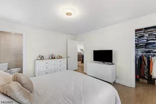 48 Hobart Pl Apt, Clifton, NJ 07011 - Photo 9