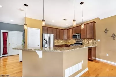 457 Teneyke Pl, Rahway, NJ 07065 - Photo 5