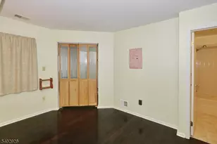 153 Cortland Ln Ondo, Bedminster Township, NJ 07921 - Photo 13