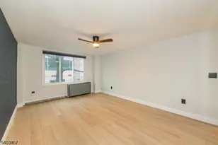 1 Wall St, Fort Lee, NJ 07024 - Photo 11