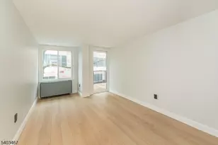 1 Wall St, Fort Lee, NJ 07024 - Photo 17