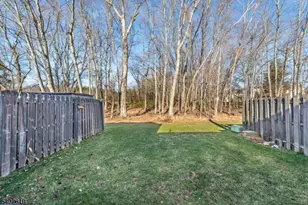 107 Nightingale Ct, Old Bridge Township, NJ 08857 - Photo 21