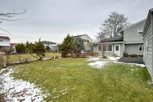 113 Berwick St, Raritan, NJ 08869 - Photo 25