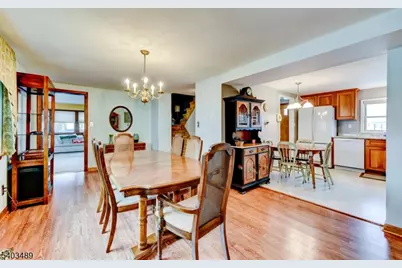 113 Berwick St, Raritan, NJ 08869 - Photo 9