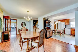 113 Berwick St, Raritan, NJ 08869 - Photo 9