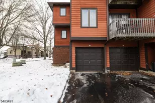 101 Village Commons, Raritan Township, NJ 08822 - Photo 3