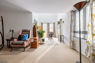 101 Village Commons, Raritan Township, NJ 08822 - Photo 15