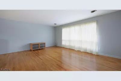 1061 Prospect Ave, Mountainside, NJ 07092 - Photo 5